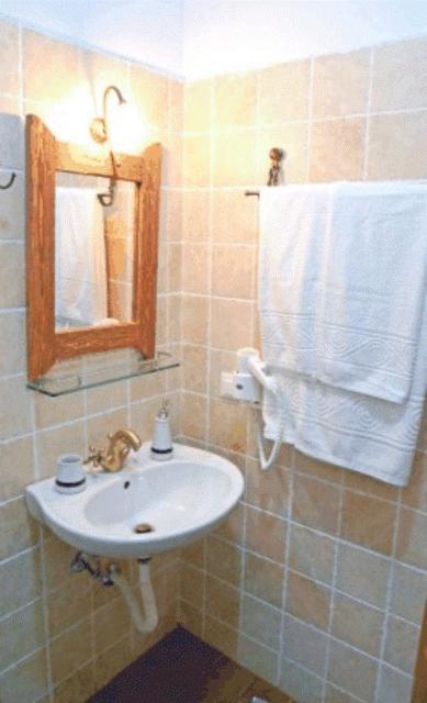 Nimbus Guesthouse Sidhirokhorion Luaran gambar